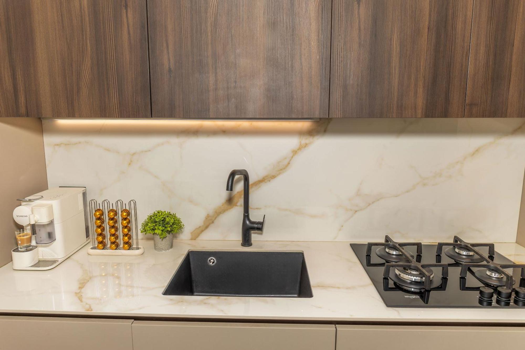 Luxury 2 Bedroom In Appartement *