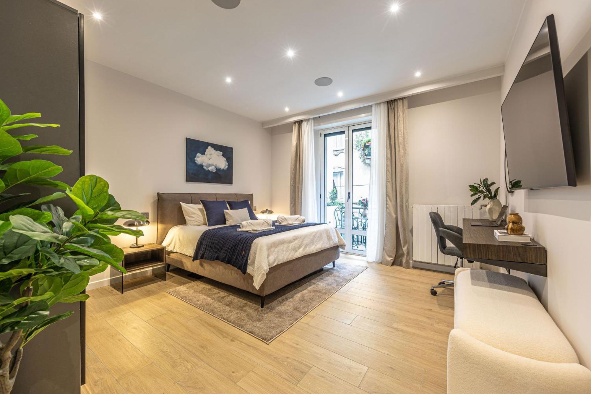 Luxury 2 Bedroom In Appartement Milan